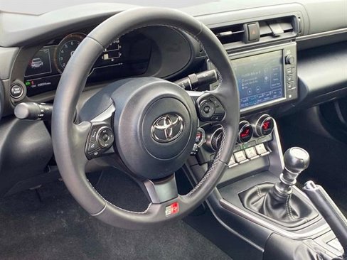Used 2023 Toyota GR86 image 9