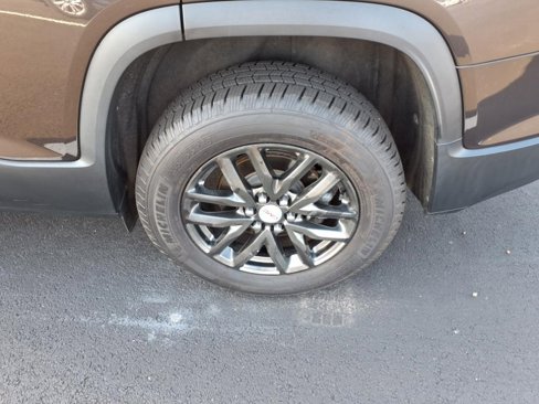 Used 2019 GMC Acadia SLT image 7