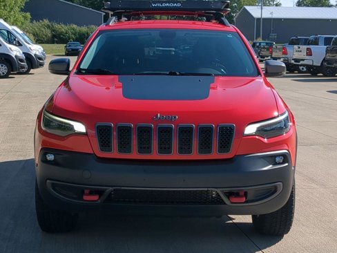 Used 2019 Jeep Cherokee Trailhawk w/ Cold Weather Group image 9