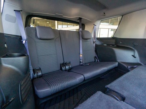 Used 2017 Chevrolet Tahoe LS w/ All-Season Package image 28