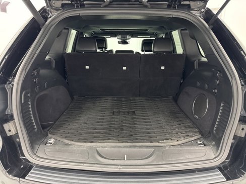 Used 2017 Jeep Grand Cherokee Altitude image 27