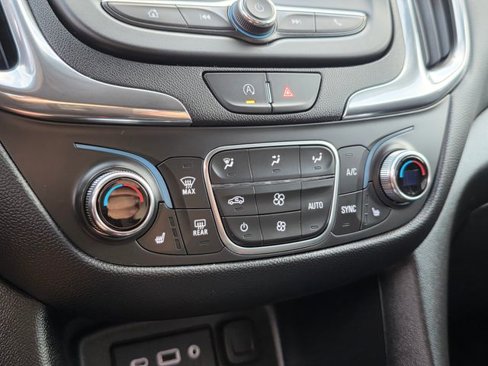Used 2022 Chevrolet Equinox LT image 30