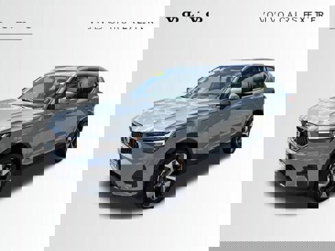 New 2025 Volvo XC40 B5 Core w/ Protection Package Premier image 2