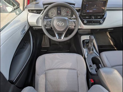 Used 2024 Toyota Corolla SE image 8