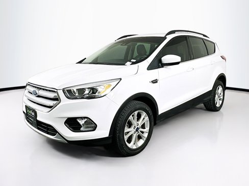 Used 2019 Ford Escape SEL image 3