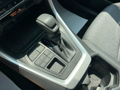 Used 2019 Toyota RAV4 XLE image 24