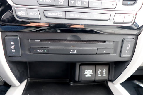 Used 2016 Honda Pilot Touring image 49
