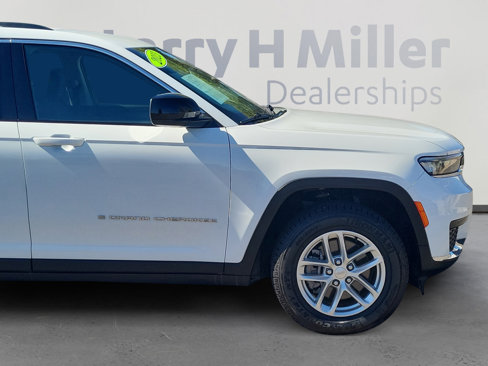 Certified 2023 Jeep Grand Cherokee L Laredo image 8