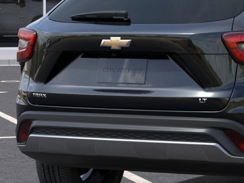New 2025 Chevrolet Trax LT w/ Driver Confidence Package image 15