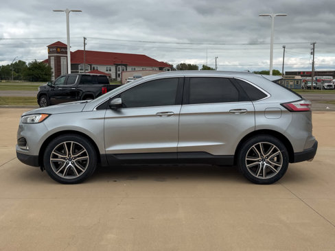 Used 2020 Ford Edge Titanium image 3