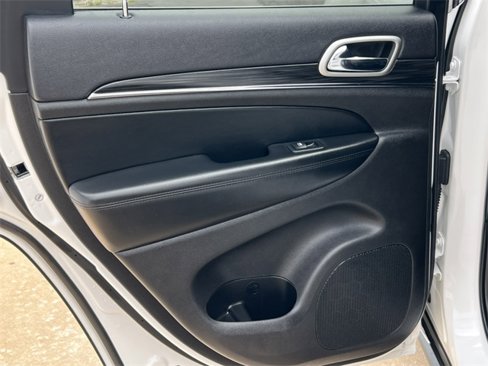 Used 2019 Jeep Grand Cherokee Limited image 33