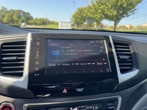 Used 2018 Honda Pilot EX image 23