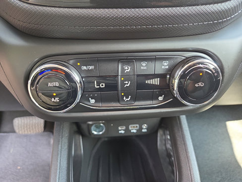 Used 2023 Chevrolet TrailBlazer LT w/ Convenience Package image 27