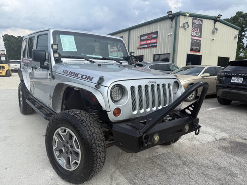 Used 2012 Jeep Wrangler Unlimited Rubicon w/ Connectivity Group image 4