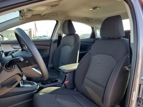 Used 2024 Kia Forte LXS image 11