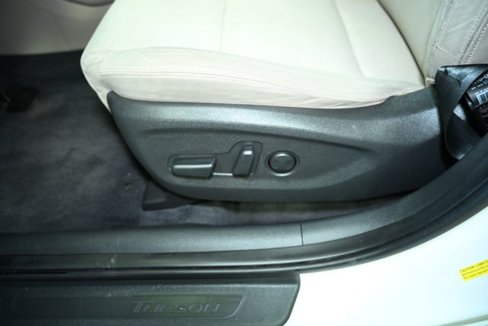 Used 2016 Hyundai Tucson SE w/ Option Group 02 image 25