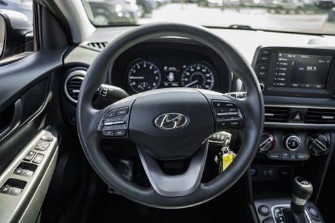 Used 2021 Hyundai Kona SE w/ Cargo Package image 26