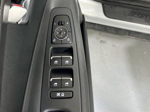 Used 2020 Hyundai Santa Fe SEL w/ Convenience Package image 17
