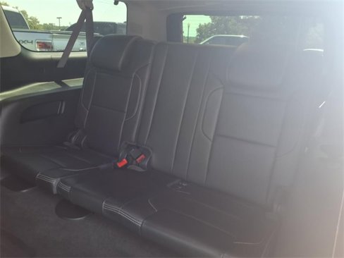 Used 2016 GMC Yukon XL Denali image 11