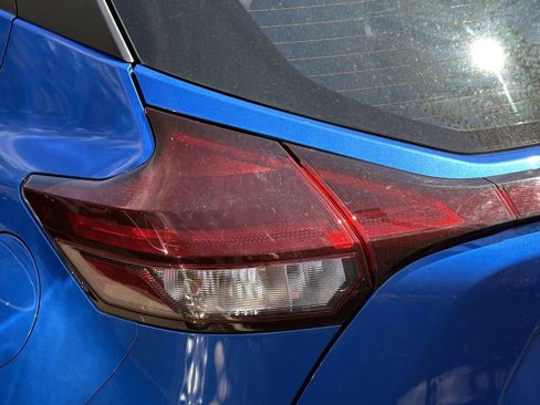 Certified 2022 Nissan Kicks SV image 9