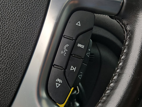 Used 2017 Chevrolet Traverse LT w/ Style and Technology Package image 23