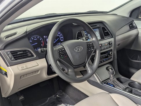 Used 2016 Hyundai Sonata Sport w/ Cargo Package image 11