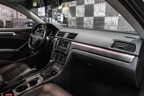 Used 2017 Volkswagen Passat 1.8T SE w/ SE Lighting Package image 15