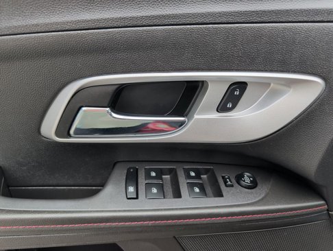 Used 2013 Chevrolet Equinox LT w/ Chrome Package image 9