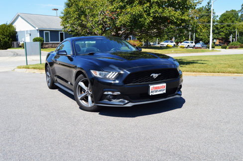Used 2016 Ford Mustang Coupe w/ Equipment Group 051A image 2