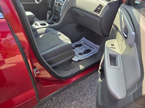 Used 2012 Chevrolet Traverse LT image 14