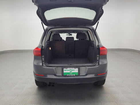 Used 2016 Volkswagen Tiguan S image 29
