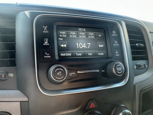 Used 2018 RAM 1500 Express image 20