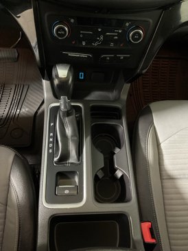 Used 2017 Ford Escape SE w/ Equipment Group 201A image 27