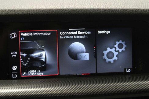 Used 2022 Alfa Romeo Stelvio Veloce image 28