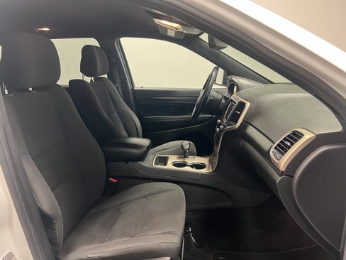 Used 2014 Jeep Grand Cherokee Laredo image 15