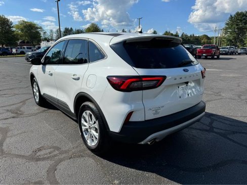 Certified 2025 Ford Escape Active w/ Cold Weather Package image 3