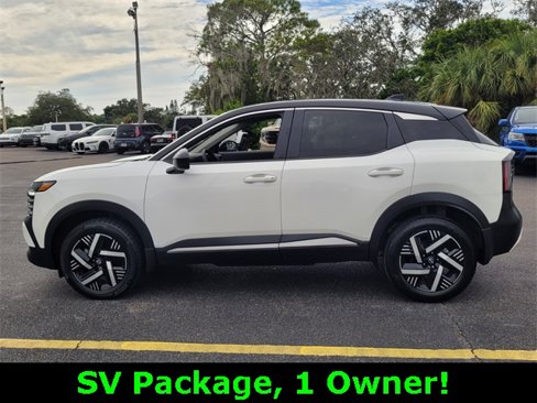 Used 2025 Nissan Kicks SV w/ Charging Package image 4