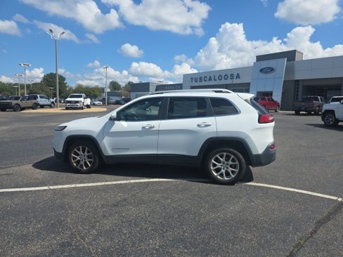 Used 2017 Jeep Cherokee Latitude w/ Comfort/Convenience Group image 6