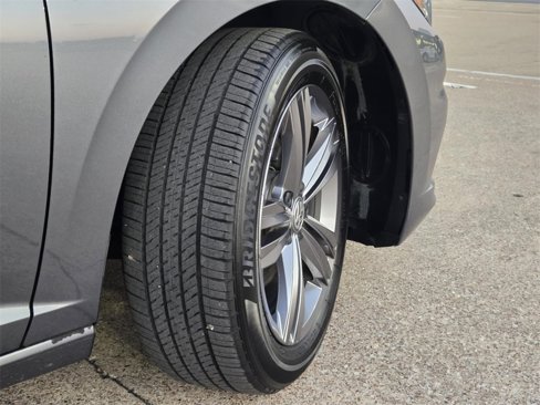 Used 2020 Volkswagen Jetta R-Line image 6