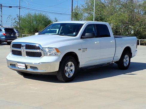 Used 2020 RAM 1500 Classic SLT image 5