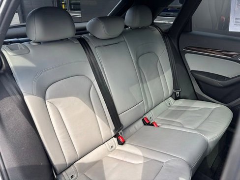Used 2017 Audi Q3 2.0T Premium Plus w/ Premium Plus Package image 35