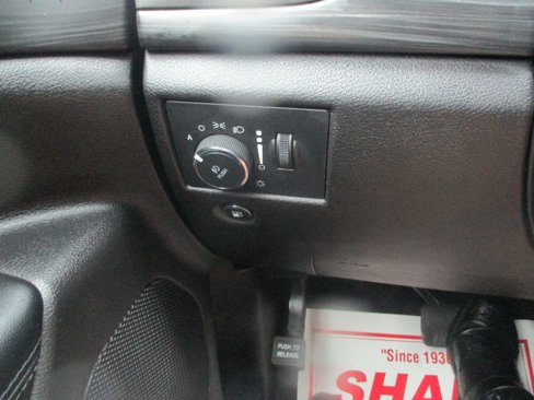 Used 2021 Jeep Grand Cherokee Laredo X image 14