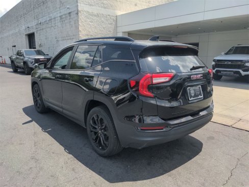 Certified 2022 GMC Terrain SLE w/ Driver Convenience Package image 6