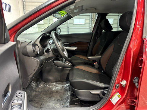 Used 2020 Nissan Kicks SR w/ Exterior Package image 10