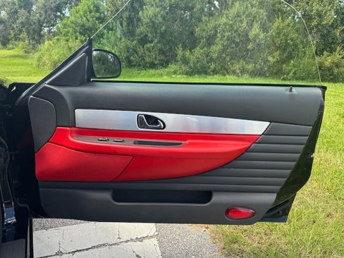 Used 2002 Ford Thunderbird image 13