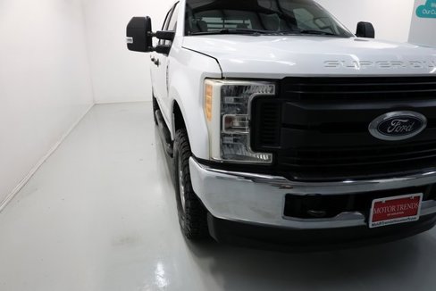 Used 2017 Ford F250 XL w/ Power Equipment Group image 43