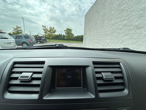 Used 2010 Toyota Highlander Limited image 22
