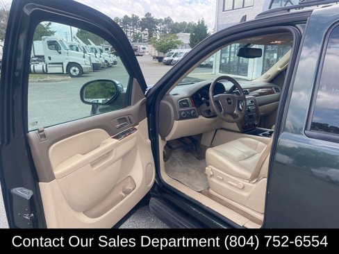 Used 2013 Chevrolet Avalanche LT w/ All-Star Edition image 10