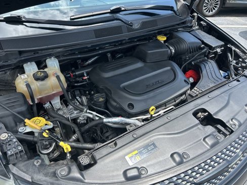 Used 2019 Chrysler Pacifica Touring-L Plus w/ Advanced Safetytec Group image 17