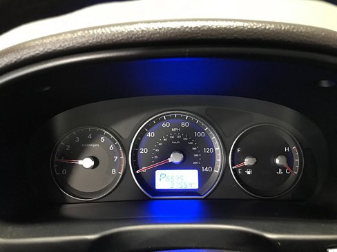 Used 2012 Hyundai Santa Fe GLS image 22
